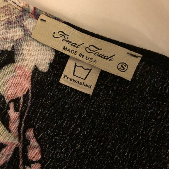 Gorgeous flowy floral dress - Picture 5 of 6